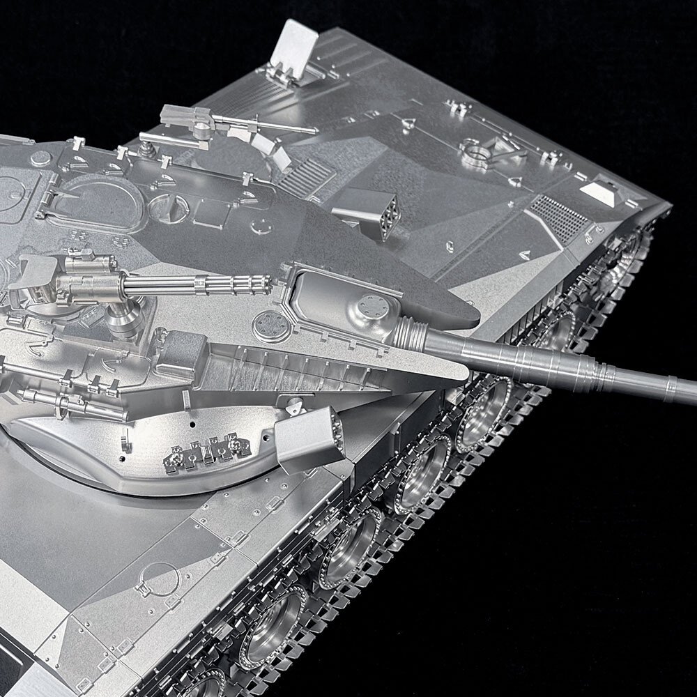 METALTANK MASTERS cannon barrel close-up